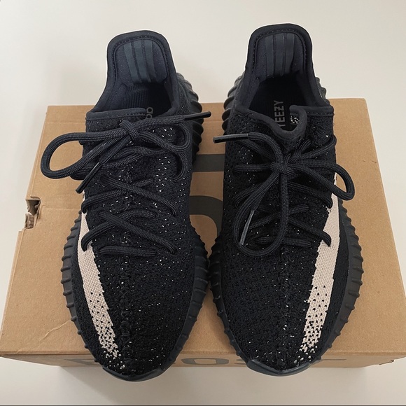 YEEZY BOOST 350 V2 “OREO” - Picture 7 of 16
